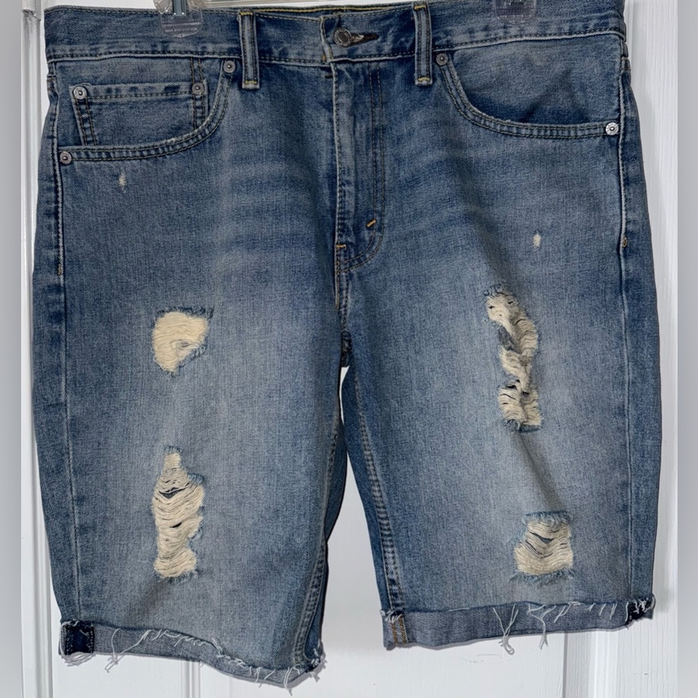 Levi’s 511 Slim Distressed Cut Off Denim Shorts Medium Wash Size W34
